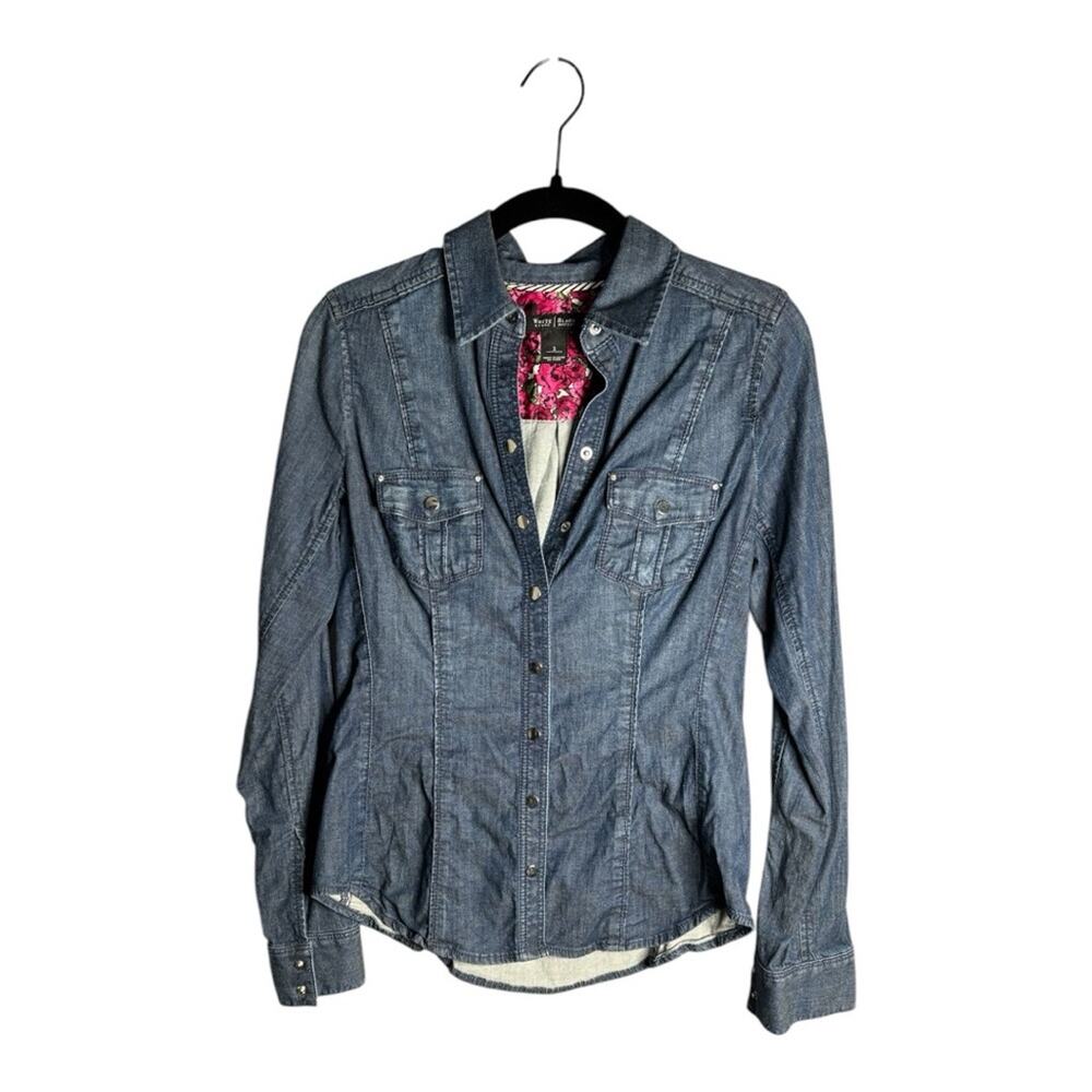 White House Black Market Dark Wash Denim Top With Snap Front and Pockets 2
